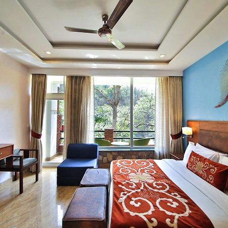 Summit By The Ganges Beach Resort & Spa Rishīkesh Exteriör bild