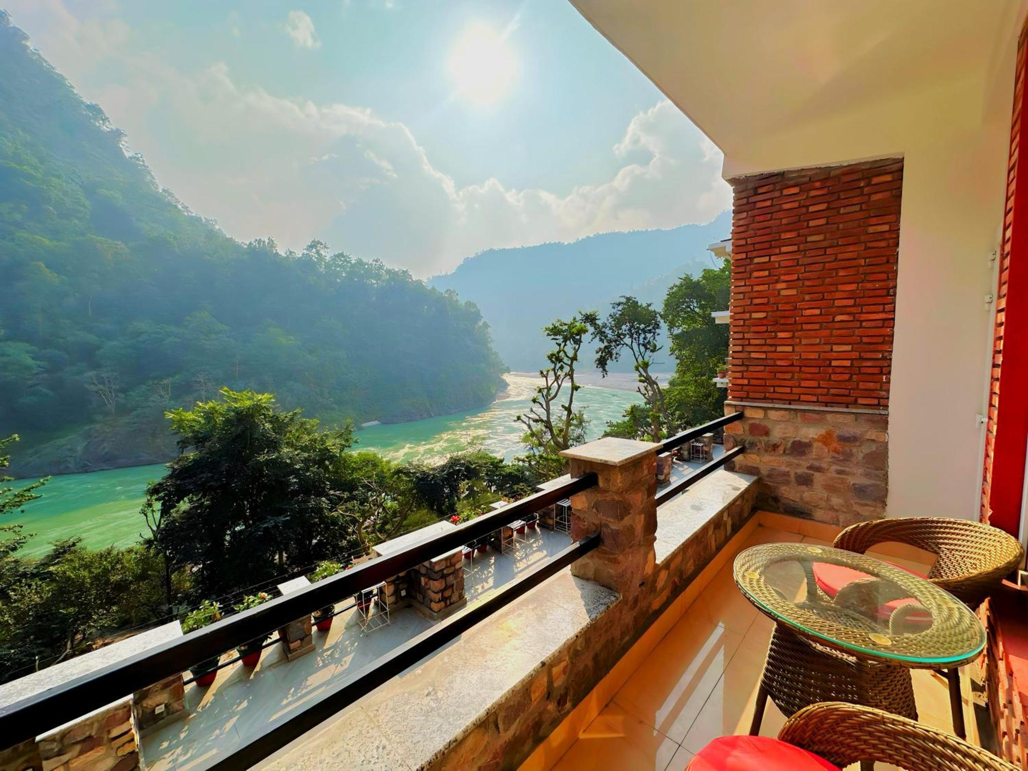 Summit By The Ganges Beach Resort & Spa Rishīkesh Exteriör bild