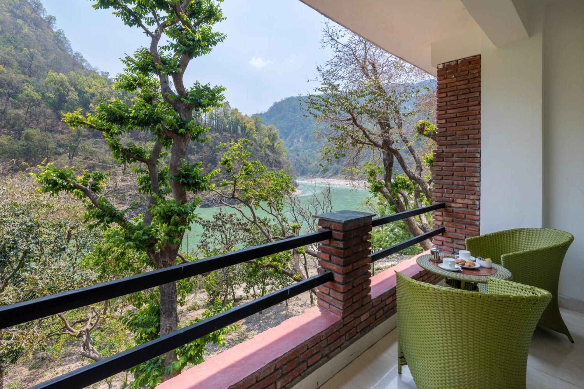Summit By The Ganges Beach Resort & Spa Rishīkesh Exteriör bild