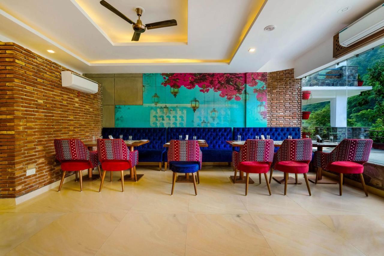 Summit By The Ganges Beach Resort & Spa Rishīkesh Exteriör bild
