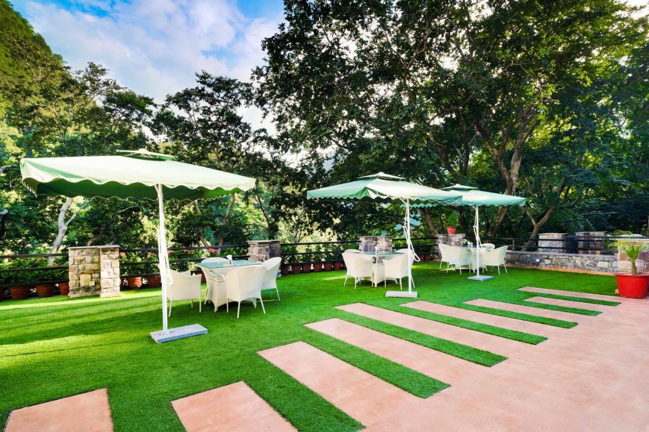 Summit By The Ganges Beach Resort & Spa Rishīkesh Exteriör bild